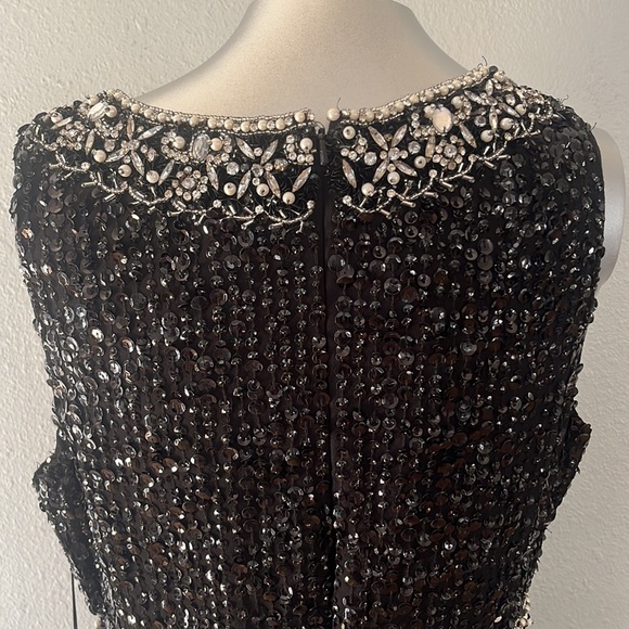 Max Duggal SLEEVELESS HIGH NECK BEADED MIDI SHEATH DRESS 10739 - Picture 10 of 15